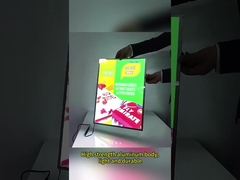 Bạn có thể tự do điều chỉnh bảng thẳng đứng hoặc ngang, và nhanh chóng thay đổi poster.