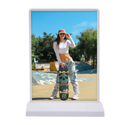 Hộp hiển thị LED hai mặt có thể sạc lại